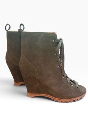 Linea Paola Dark Green Peep Toe Lace Suede up Wedge Heel Booties Size 5M NIB